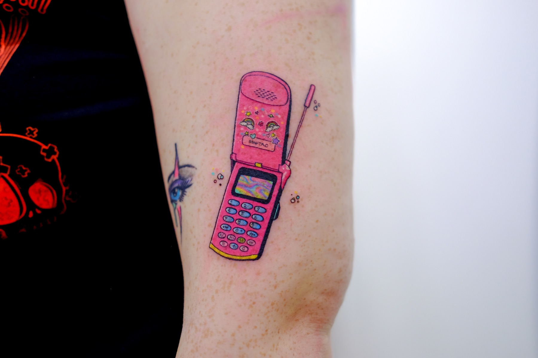 Y2K Pink Flip Phone — 1 of 1